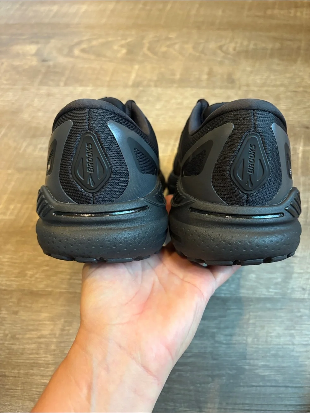 Brooks Adrenaline GTS 23 Running Shoes Women’s 11.5W WIDE Black